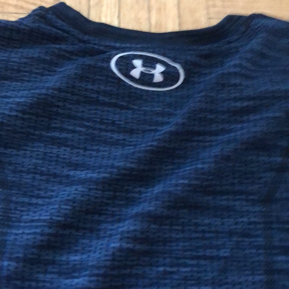 Under armour fitted heatgear - Picture 5 of 7